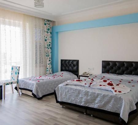 Deniz Hotel Фініке Екстер'єр фото